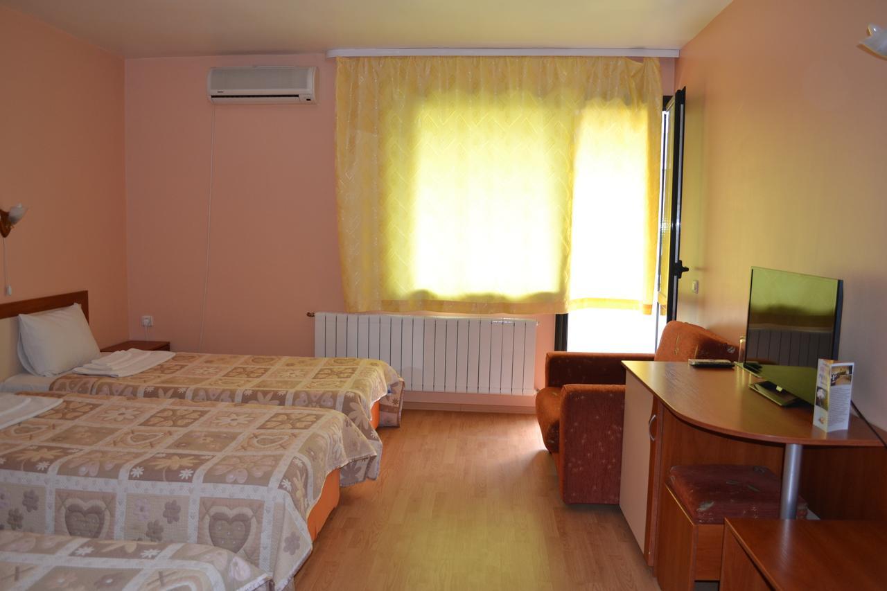 Hotel Perla Горна-Оряховица Экстерьер фото