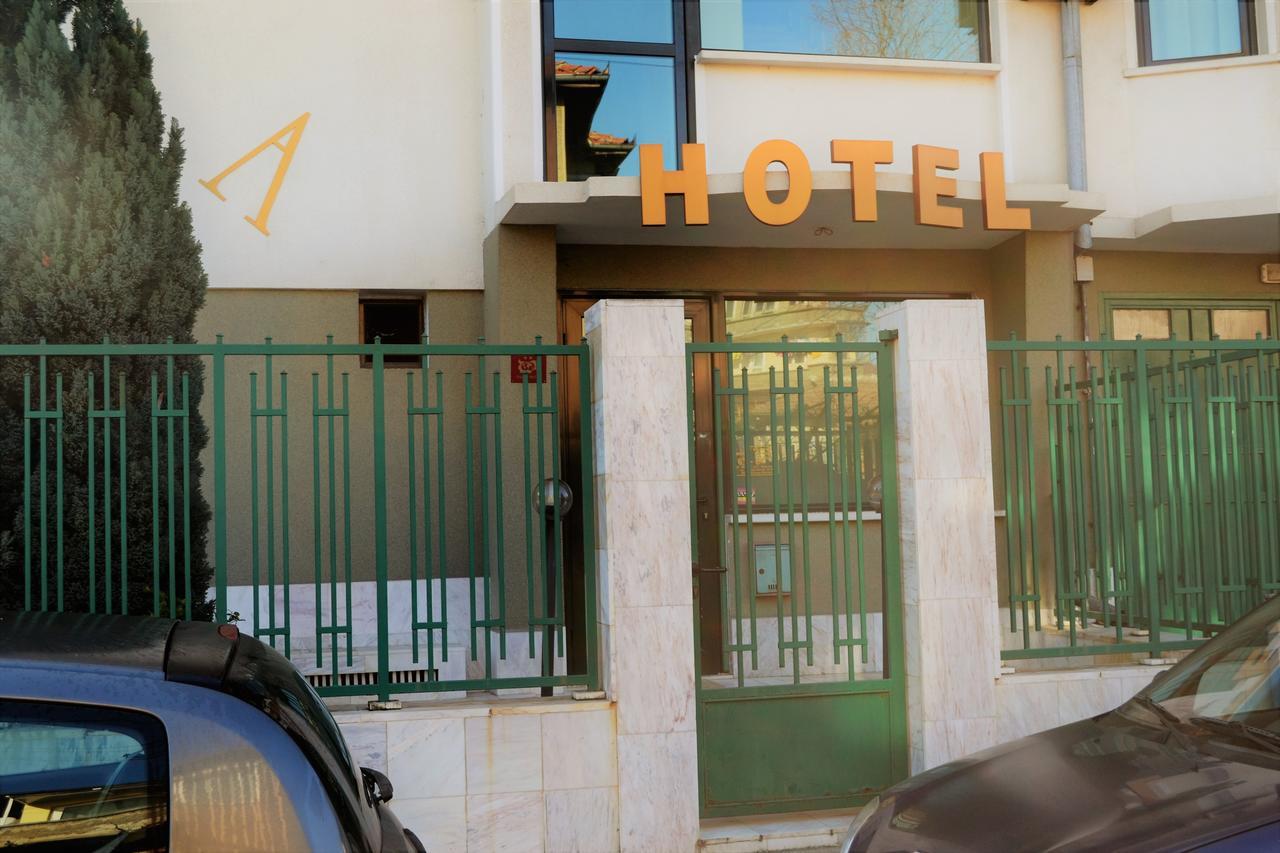 Hotel Perla Горна-Оряховица Экстерьер фото